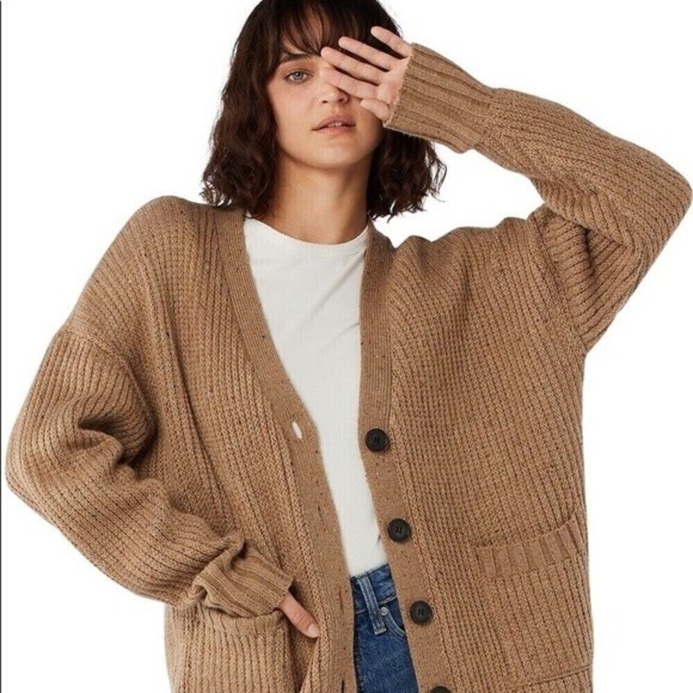 Tan size medium knit sweater cardigan; button down